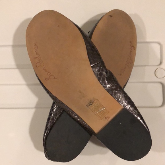 ⭐️SALE⭐️Sam Edelman Felicia Ballet Flats Metallic Liquid Snakeskin Like New 7.5 - Picture 2 of 4